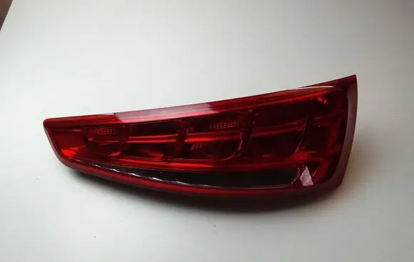 Audi Q3 8U Tailgate rear/tail lights 