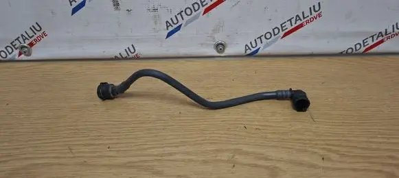 Engine coolant pipe/hose