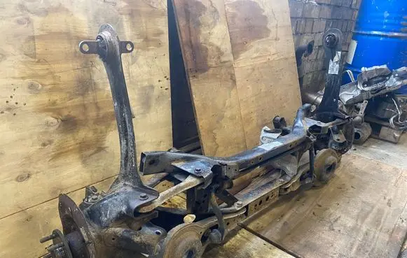 Ford Focus Rear axle beam 09089334 C17222RS0444 HG239784