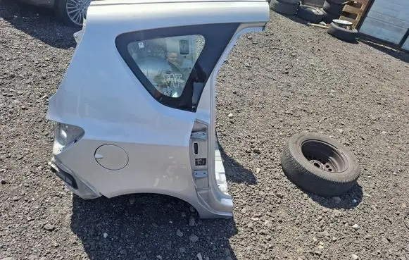 Opel Meriva B Rear quarter panel 