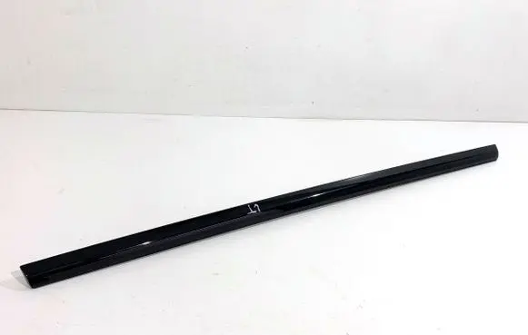 BMW 2 F44 Loading door glass trim molding 7483139