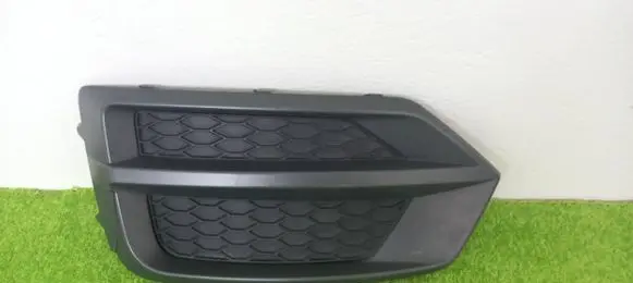Audi Q3 8U Front bumper lower grill 8U0807151F