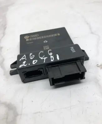 Audi A6 S6 C6 4F Gateway control module 4L0907468B 4L0910468A