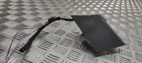 Side speaker trim/cover