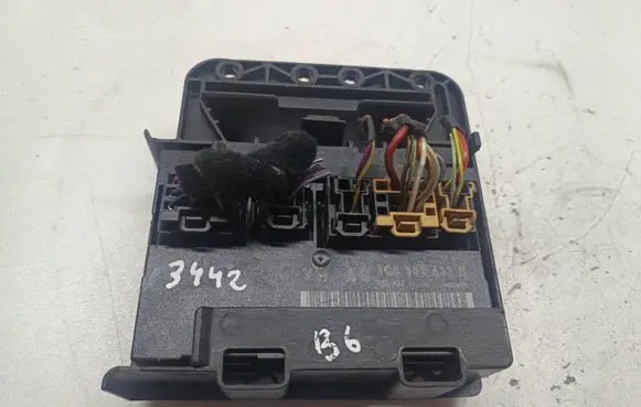 Volkswagen PASSAT B6 Comfort/convenience module 3C0959433H S0453H038