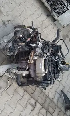 Volkswagen Transporter - Caravelle T5 Engine 333