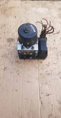 Volvo V50 ABS Pump 30736589A 4N512C405EC