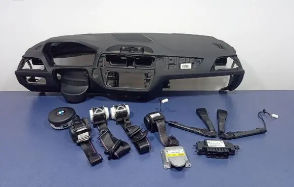 BMW M2 F87 Dashboard