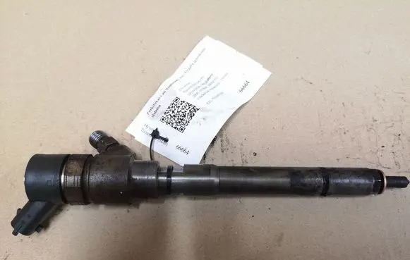 Hyundai Tucson JM Fuel injector 0445110258