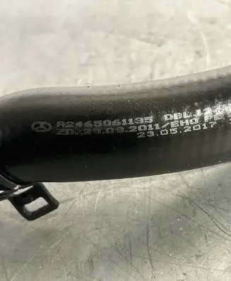 Mercedes-Benz B W246 W242 Engine coolant pipe/hose A2465061135