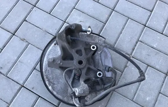 Audi A5 Rear wheel hub 8W0505460F