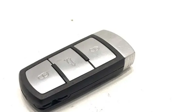 Volkswagen PASSAT B7 Ignition key/card 