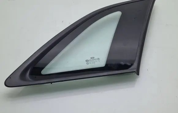 Rear side window