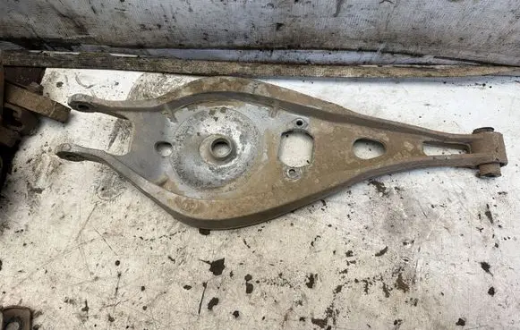BMW 3 E46 Rear upper control arm/wishbone 10948890