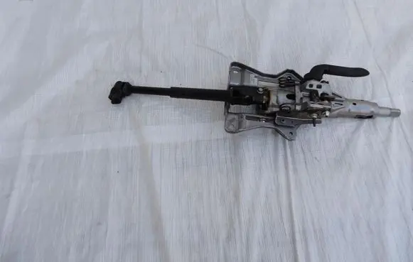 Opel Zafira C Steering wheel axle 13376593