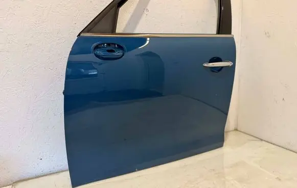 Mini Cooper Countryman R60 Front door 