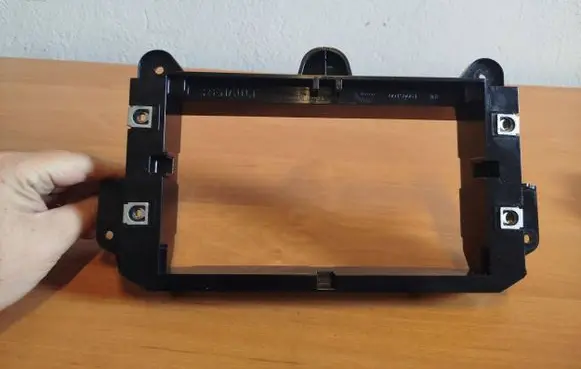 Renault Twingo III Radio/GPS head unit trim 280386258R 00150061