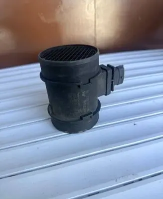Opel Insignia A Mass air flow meter 55350048