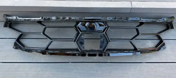 Lamborghini Urus ACC Distronic radar sensor grill/trim 4ML807639