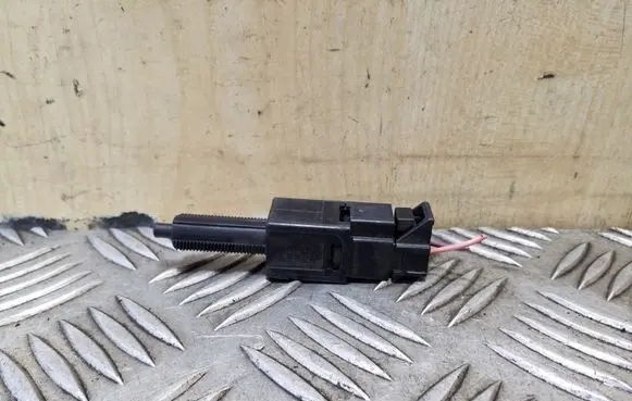 Clutch pedal sensor