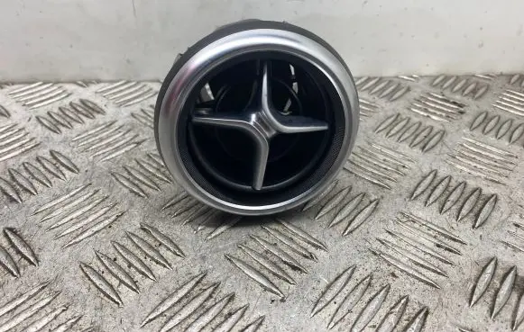 Mercedes-Benz A W176 Dash center air vent grill A1768300354