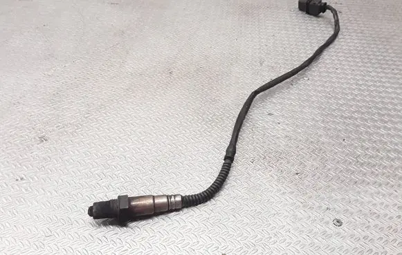 Volkswagen PASSAT B6 Lambda probe sensor 03G906262 0281004042