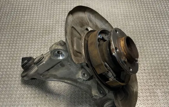 BMW X5 F15 Rear wheel hub 6770984