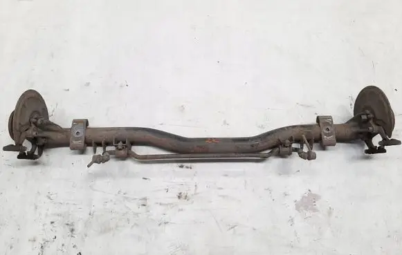 Volkswagen Caddy Rear axle beam with reductor 