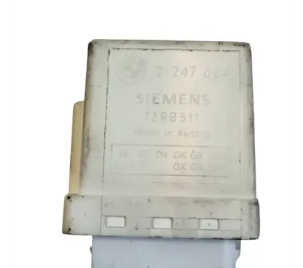 BMW 3 E46 Glow plug pre-heat relay 2247664