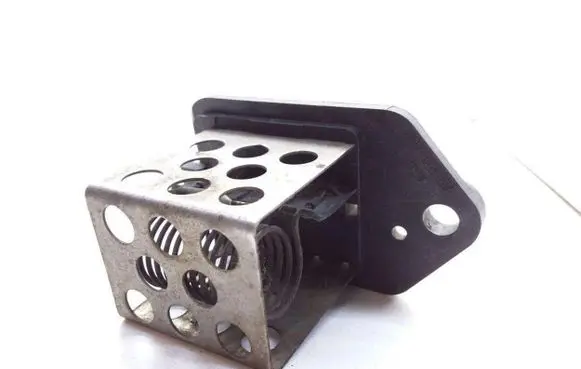 Peugeot 307 Heater blower fan relay 9641212480