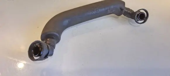 BMW 7 E65 E66 Breather hose/pipe 1161754718501 7517185 11446610