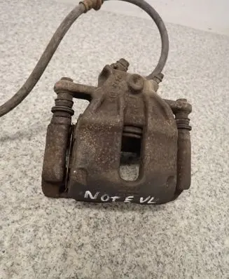 Nissan Note (E11) Front brake caliper