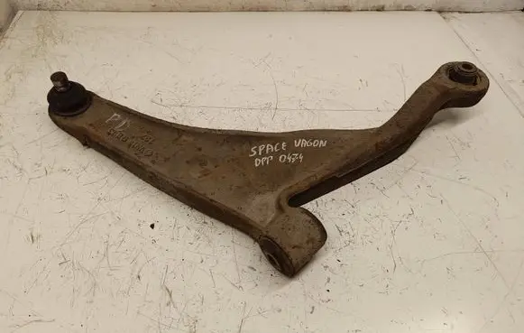 Mitsubishi Space Wagon Front lower control arm/wishbone