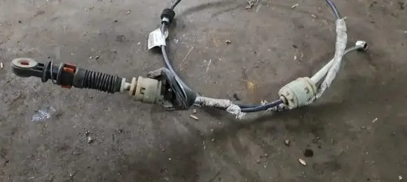 Volvo V50 Gear shift cable linkage 30711733
