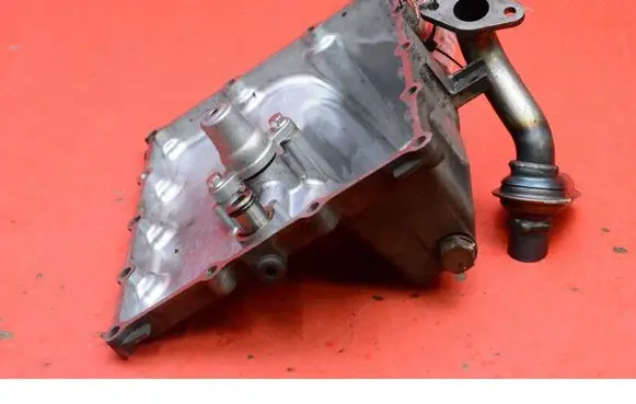 AC 428 Oil sump 