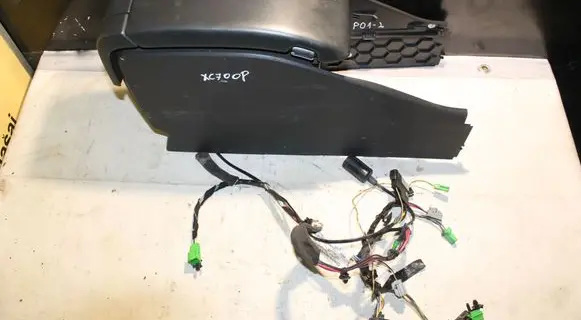 Volvo XC70 Armrest 30722406