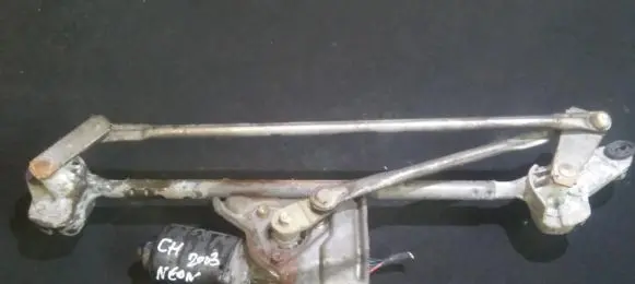 Chrysler Neon II Front wiper linkage and motor