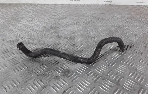 Toyota RAV 4 (XA50) Engine coolant pipe/hose