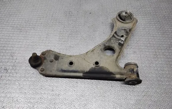 Fiat Punto (199) Front lower control arm/wishbone