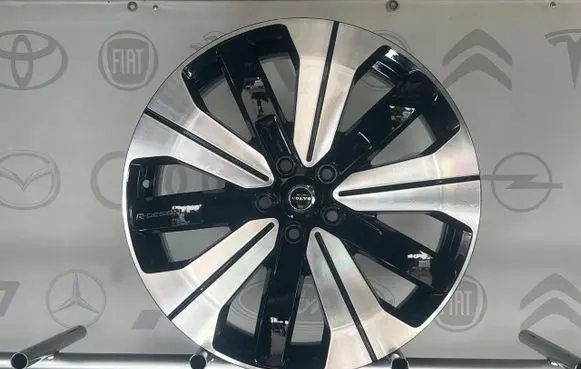 Volvo XC40 R19 alloy rim 
