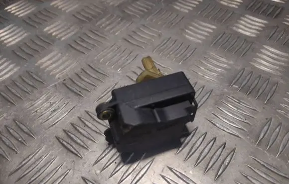 Volvo XC90 Air flap motor/actuator 74932G 020404