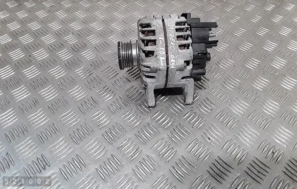 Renault Sandero II Generator/alternator 231007582R