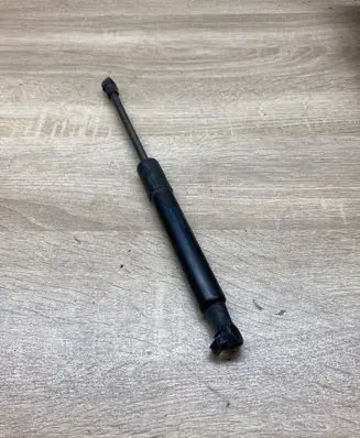 BMW 6 E63 E64 Front bonnet/hood damper/strut 7070670