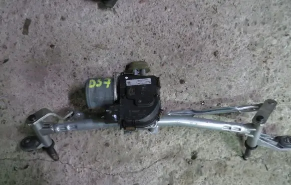 Citroen DS7 Crossback Front wiper linkage and motor