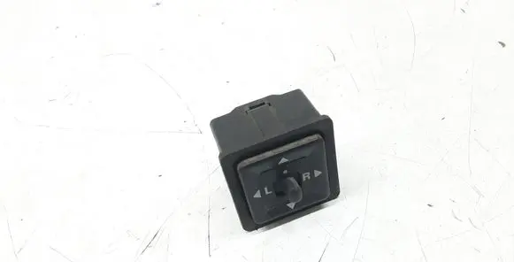 Mitsubishi Pajero Wing mirror switch