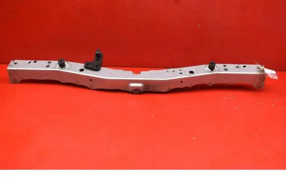 Toyota Auris 150 Front bodywork piece 