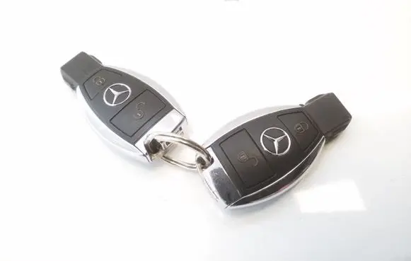 Mercedes-Benz E W212 Ignition key/card 