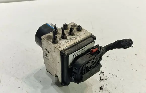 Volkswagen PASSAT B7 ABS Pump 3C0614109P