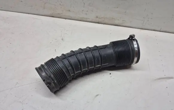 Volvo V70 Intercooler hose/pipe 6898050