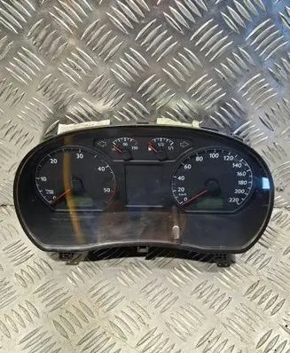 Speedometer (instrument cluster)